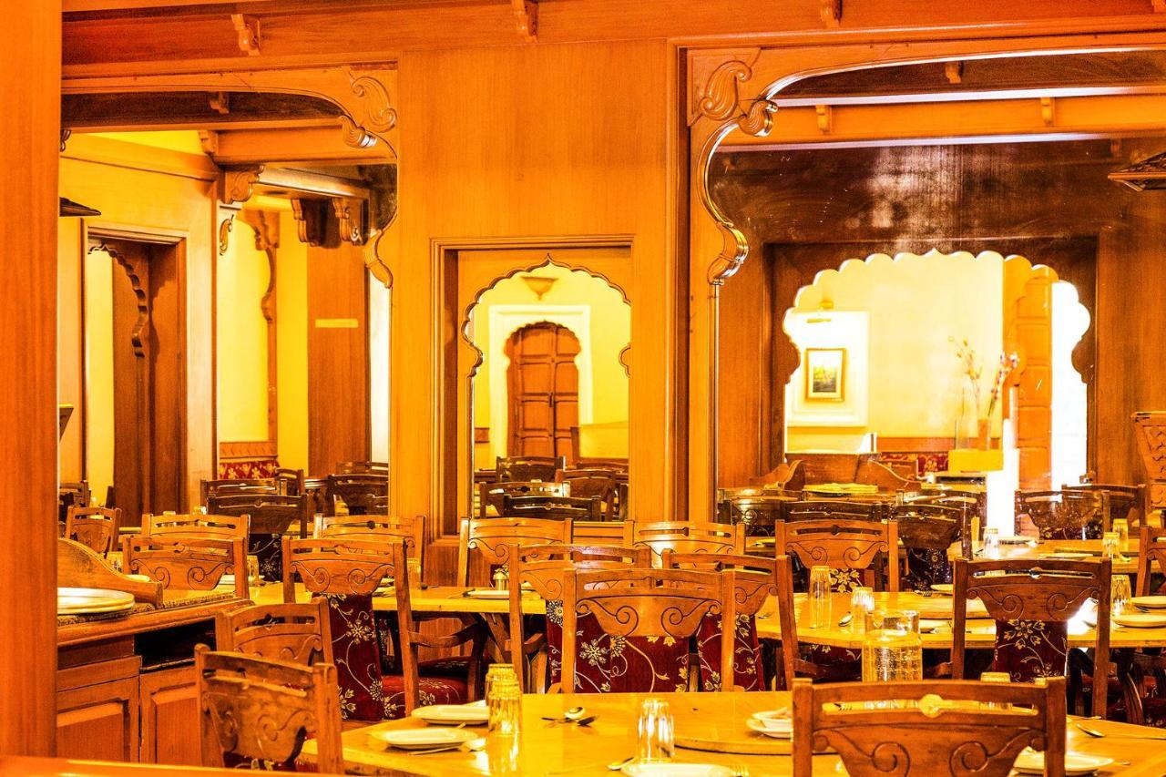 Collection O Hotel Rajwada Near The Pavillion 浦那 外观 照片